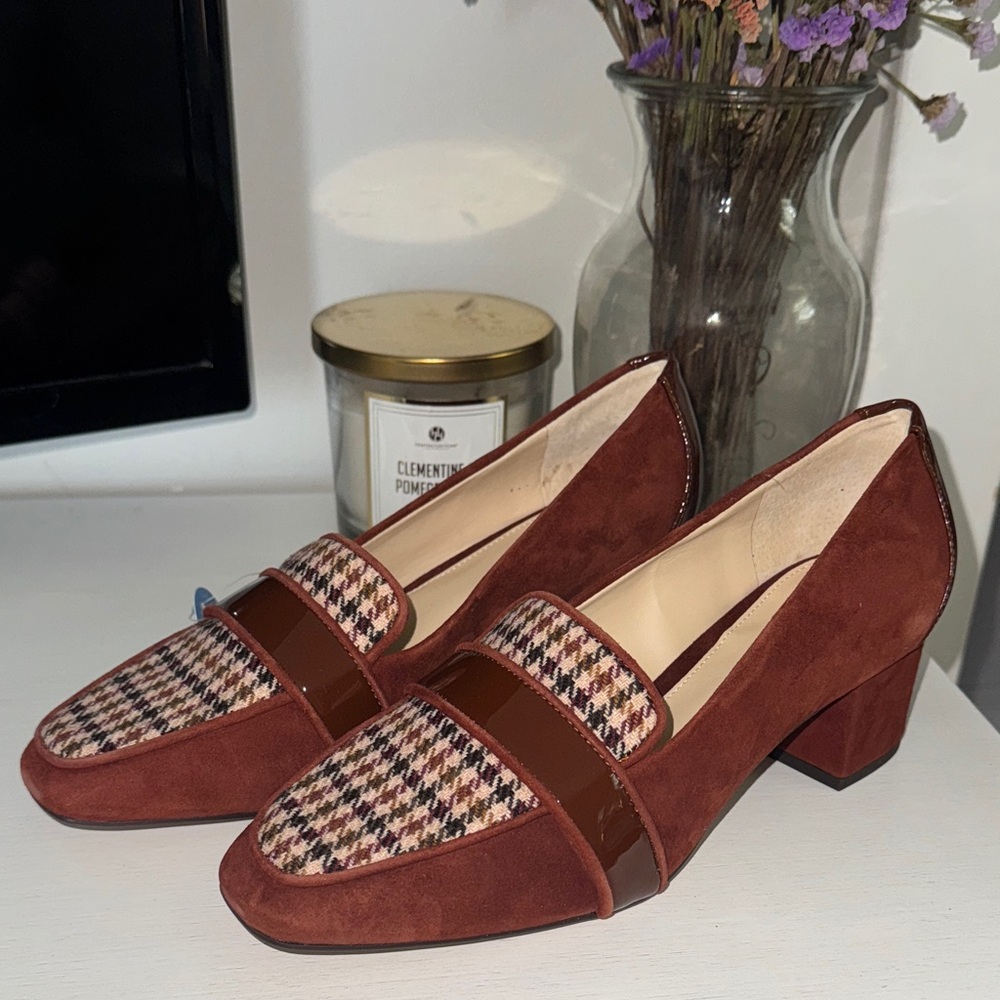 Elegant Brown Houndstooth Loafers